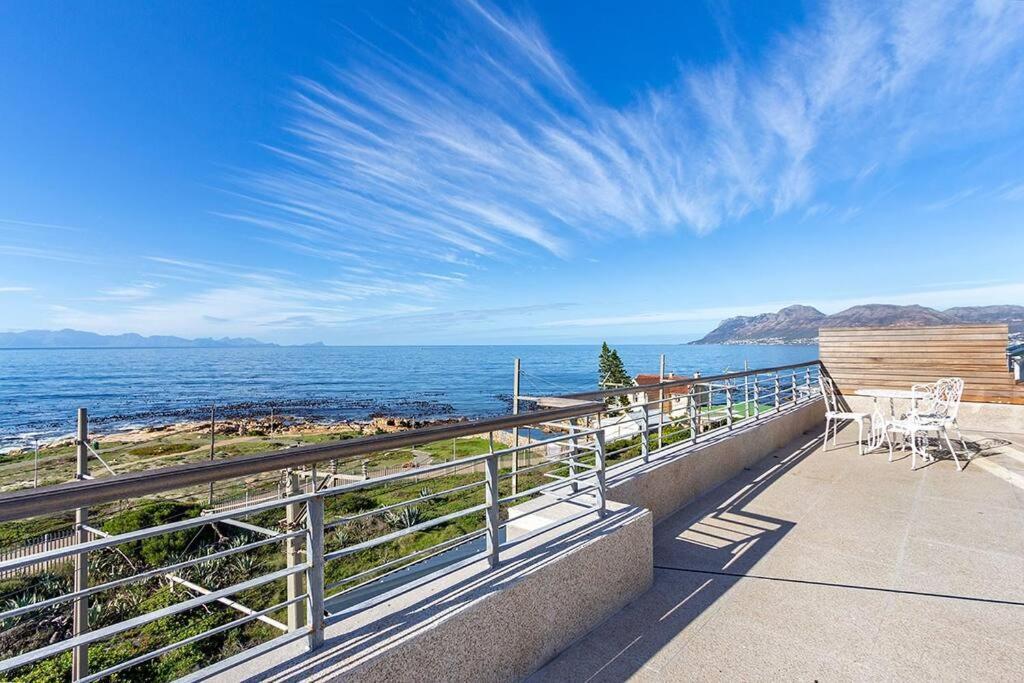 Harbour Facing Penthouse Appartement